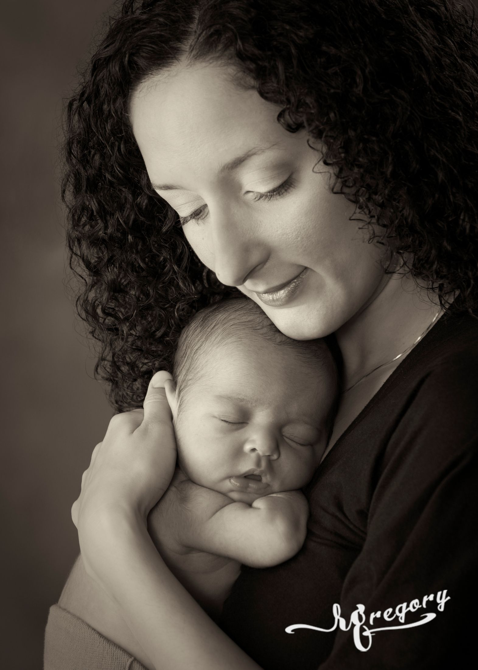mother and newborn portrait in black and white